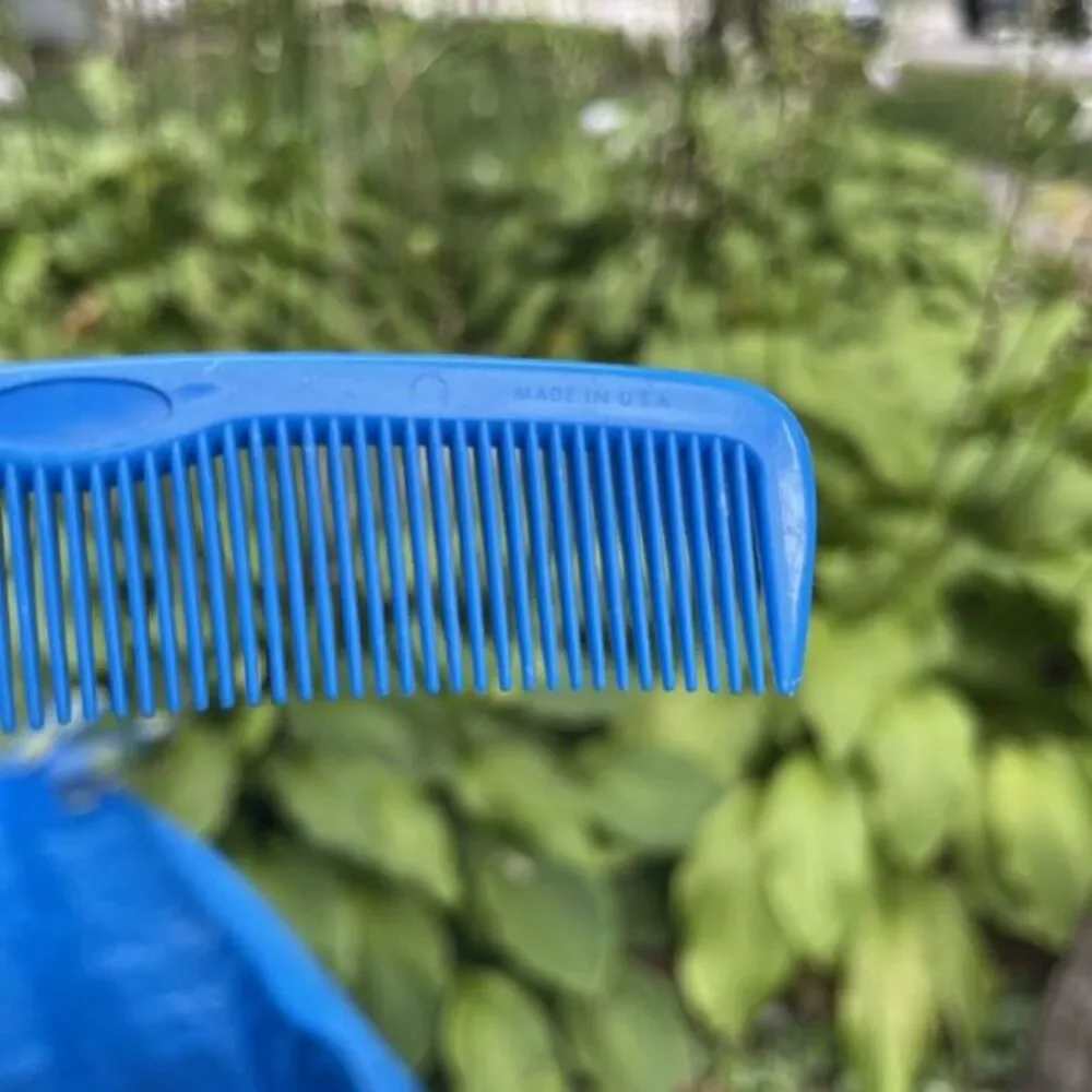 Vintage Curved Blue Plastic Hair Comb USA Wide Purse Pocket Unbreakable USED‎